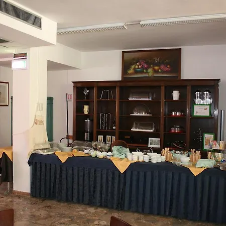 Roxy Floridiana Hotel