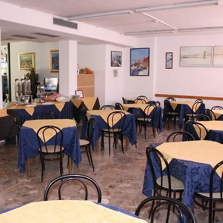 Roxy Floridiana Hotel 3*